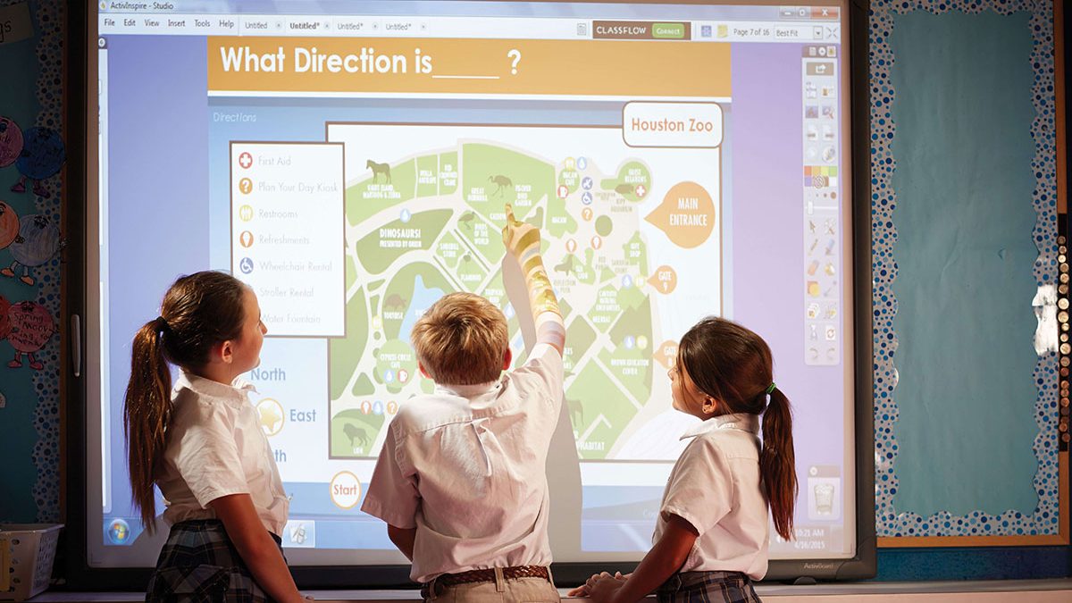 How to Improve the Interactivity of your Learning Environment with Digital Displays